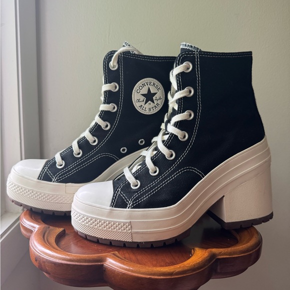 Converse Chuck 70 De Luxe Heel, Size 7.5. - Picture 1 of 4